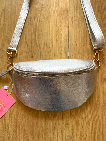 Bolsa de cintura pele genuína pequena prata