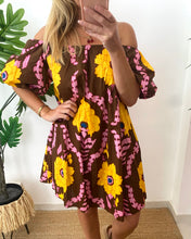 Carregar imagem no visualizador da galeria, Vestido curto manga balão estampa vintage amarelo e castanho
