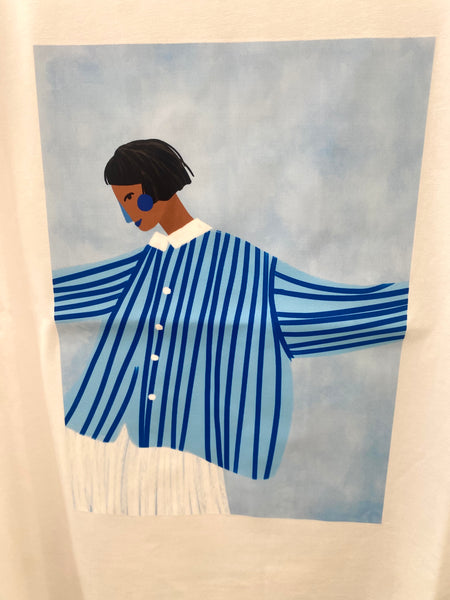 T-shirt branca blue girl