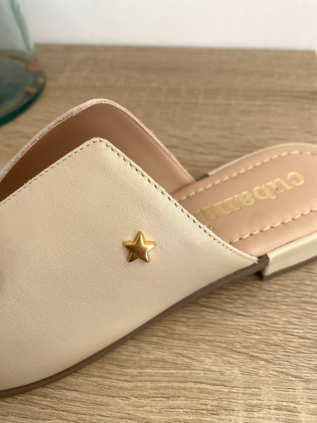 Chinelo beje laçinho Cubanas