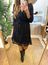 Carregar imagem no visualizador da galeria, Vestido lantejoulas preto Naf Naf
