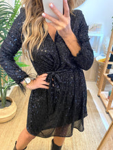 Carregar imagem no visualizador da galeria, Vestido lantejoulas preto Naf Naf
