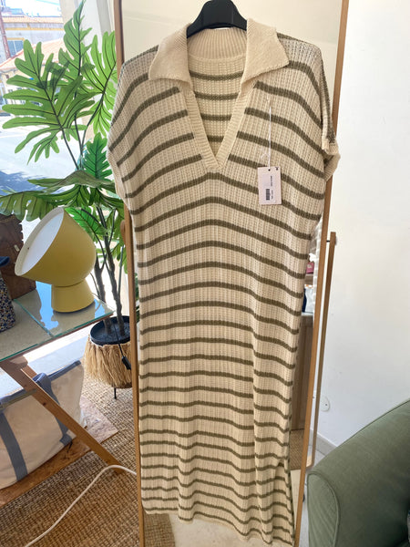 Vestido de malha riscas kaki