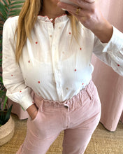 Carregar imagem no visualizador da galeria, Camisa corações rosa
