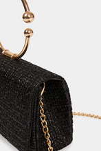 Carregar imagem no visualizador da galeria, Clutch MORGAN preto corrente dourada
