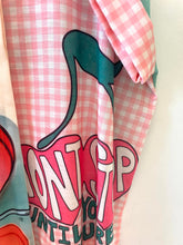 Carregar imagem no visualizador da galeria, Vestido camisa estampa carocha
