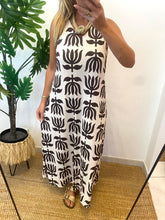 Carregar imagem no visualizador da galeria, Vestido comprido malha fria estampa túlipas
