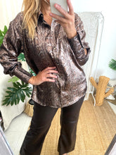 Carregar imagem no visualizador da galeria, Camisa túnica padrão cobra Morgan
