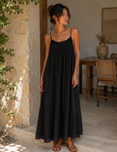Carregar imagem no visualizador da galeria, Vestido crepe alças finas com botões atrás preto
