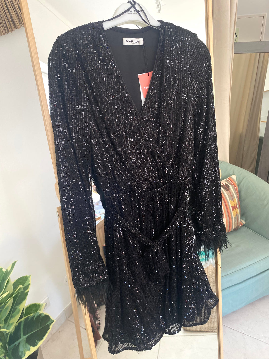 Vestido lantejoulas preto Naf Naf