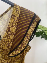Carregar imagem no visualizador da galeria, Vestido vintage com folho verde azeitona
