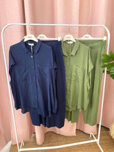 Carregar imagem no visualizador da galeria, Camisa oversize Gioya
