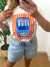 Carregar imagem no visualizador da galeria, T-shirt branca lata sardinhas laranja
