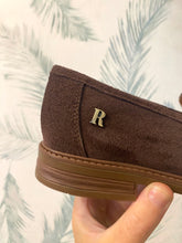 Carregar imagem no visualizador da galeria, Mocassim camurça castanho Ruika
