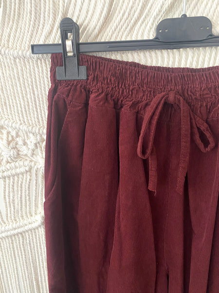 Calças pantalonas bombazina bordeaux