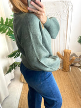 Carregar imagem no visualizador da galeria, Camisola Vivioli kaki Vila
