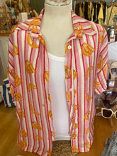 Carregar imagem no visualizador da galeria, Camisa oversize padrão bananas
