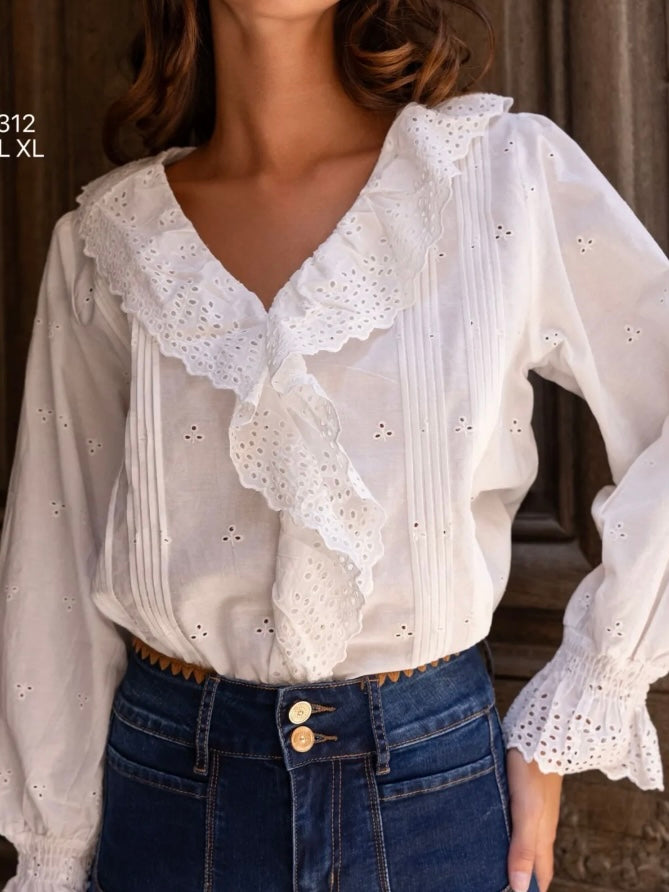 Camisa branca folhos