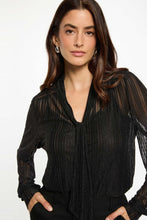 Carregar imagem no visualizador da galeria, Blusa com laçada preto Morgan
