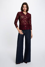 Carregar imagem no visualizador da galeria, Blusa Morgan renda Bordeaux
