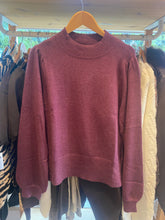 Carregar imagem no visualizador da galeria, Camisola Viril turtle bordeaux Vila
