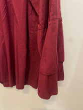 Carregar imagem no visualizador da galeria, Camisa lisa folho na manga Bordeaux
