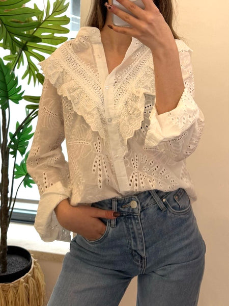 Camisa branca bordado inglês com folho