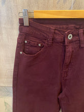 Carregar imagem no visualizador da galeria, Calça straight sarja Bordeaux
