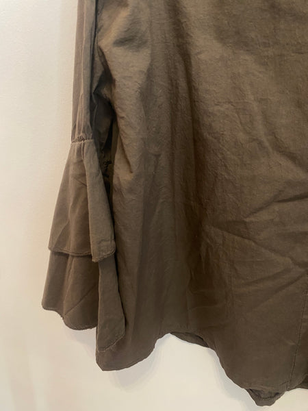 Camisa lisa folho na manga castanho
