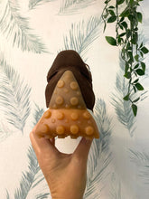 Carregar imagem no visualizador da galeria, Ténis castanhos Ruika
