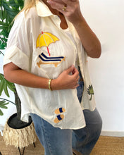 Carregar imagem no visualizador da galeria, Camisa oversize bordados praia
