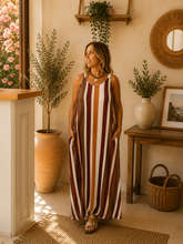 Carregar imagem no visualizador da galeria, Vestido riscas comprido malha fria com bolsos Bordeaux
