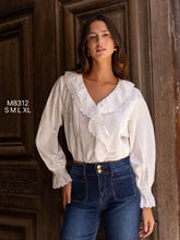 Carregar imagem no visualizador da galeria, Camisa branca folhos
