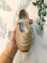 Carregar imagem no visualizador da galeria, Sabrina Aster platino Victoria
