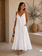 Carregar imagem no visualizador da galeria, Vestido alça fina com folho branco
