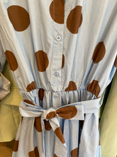 Carregar imagem no visualizador da galeria, Vestido camisa rosa bolas azul
