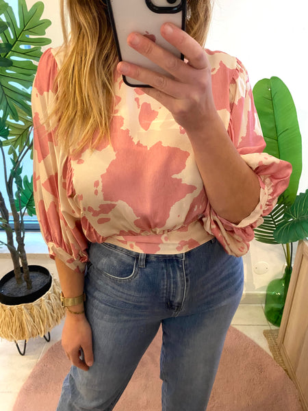 Blusa padrão vaca rosa