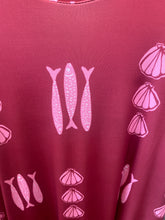 Carregar imagem no visualizador da galeria, Vestido comprido malha fria sardinhas
