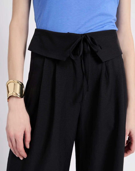 Calças pantalonas preto Naf Naf