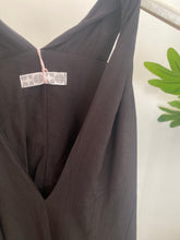 Carregar imagem no visualizador da galeria, Vestido comprido alça torcida preto
