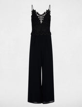 Carregar imagem no visualizador da galeria, Macacão Morgan renda preto
