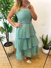 Carregar imagem no visualizador da galeria, Vestido vichy folhos azul com verde
