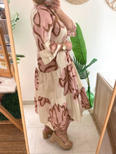 Carregar imagem no visualizador da galeria, Vestido camisa rosa/castanho
