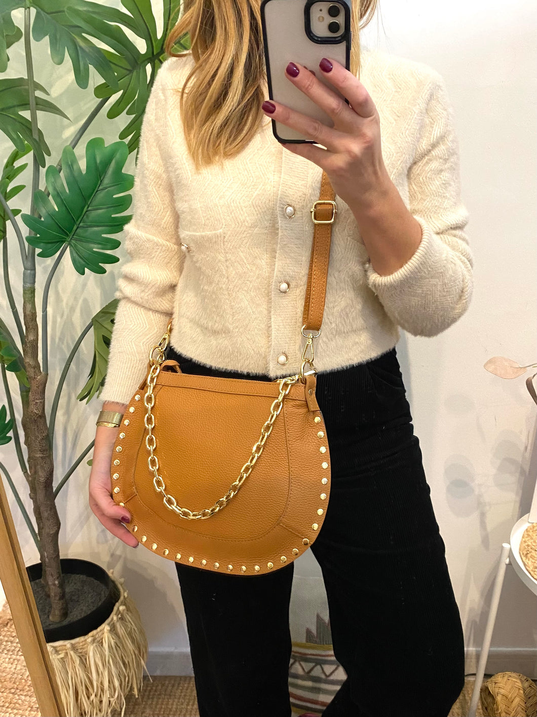 Mala pele com tachas camel