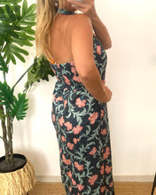 Carregar imagem no visualizador da galeria, Vestido estampa floral azul e rosa
