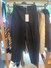 Carregar imagem no visualizador da galeria, Calça Visiffe preto Vila
