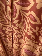 Carregar imagem no visualizador da galeria, Vestido camisa com folho manga estampa peónia laranja
