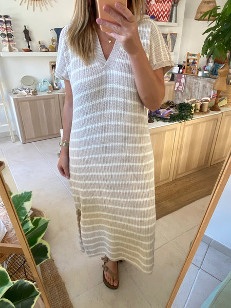 Vestido de malha riscas beje