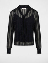 Carregar imagem no visualizador da galeria, Blusa com laçada preto Morgan

