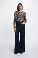 Carregar imagem no visualizador da galeria, Camisola MORGAN animal print
